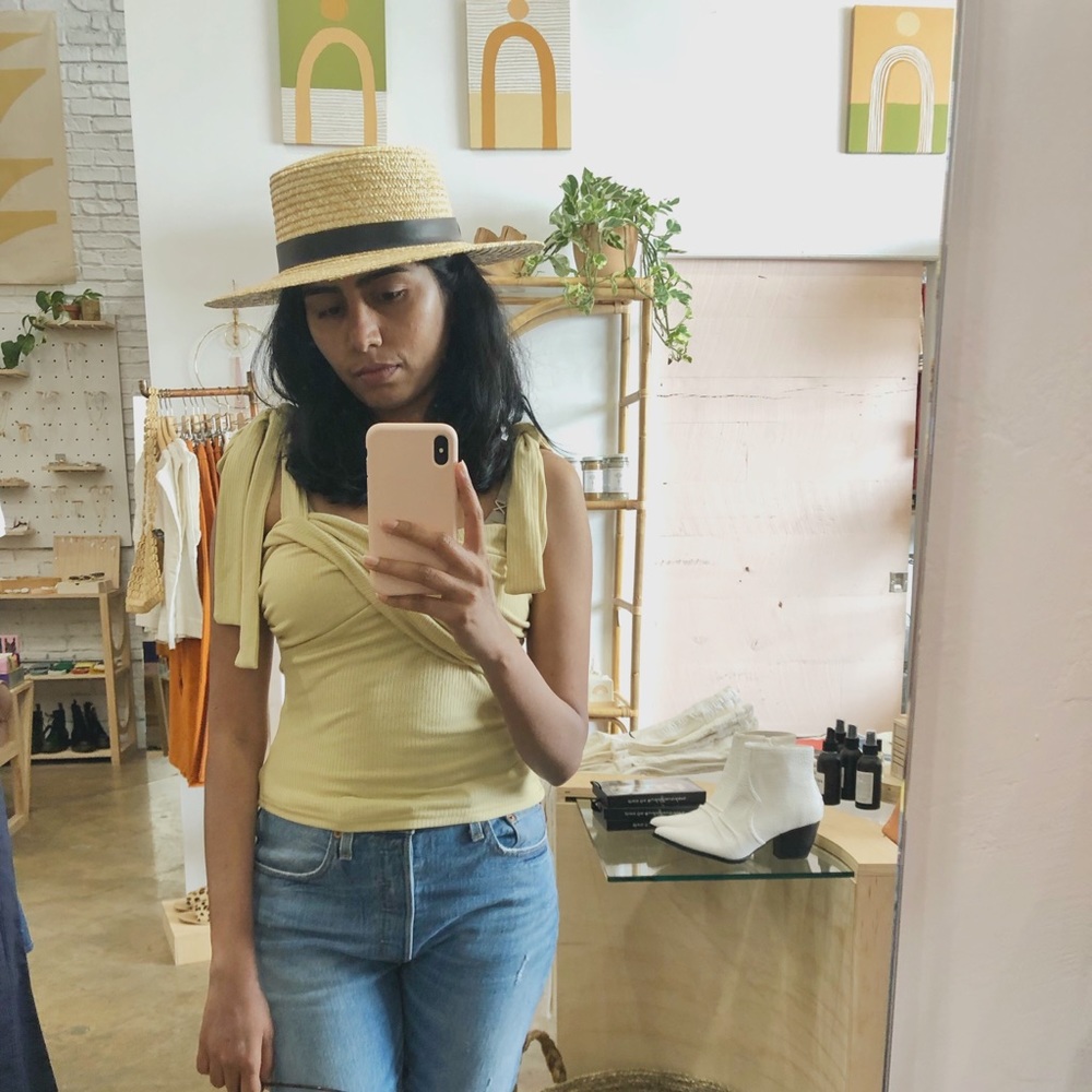 Verge girl crop top in lemon color